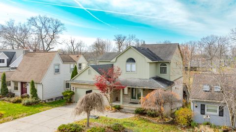 A home in West Bloomfield Twp