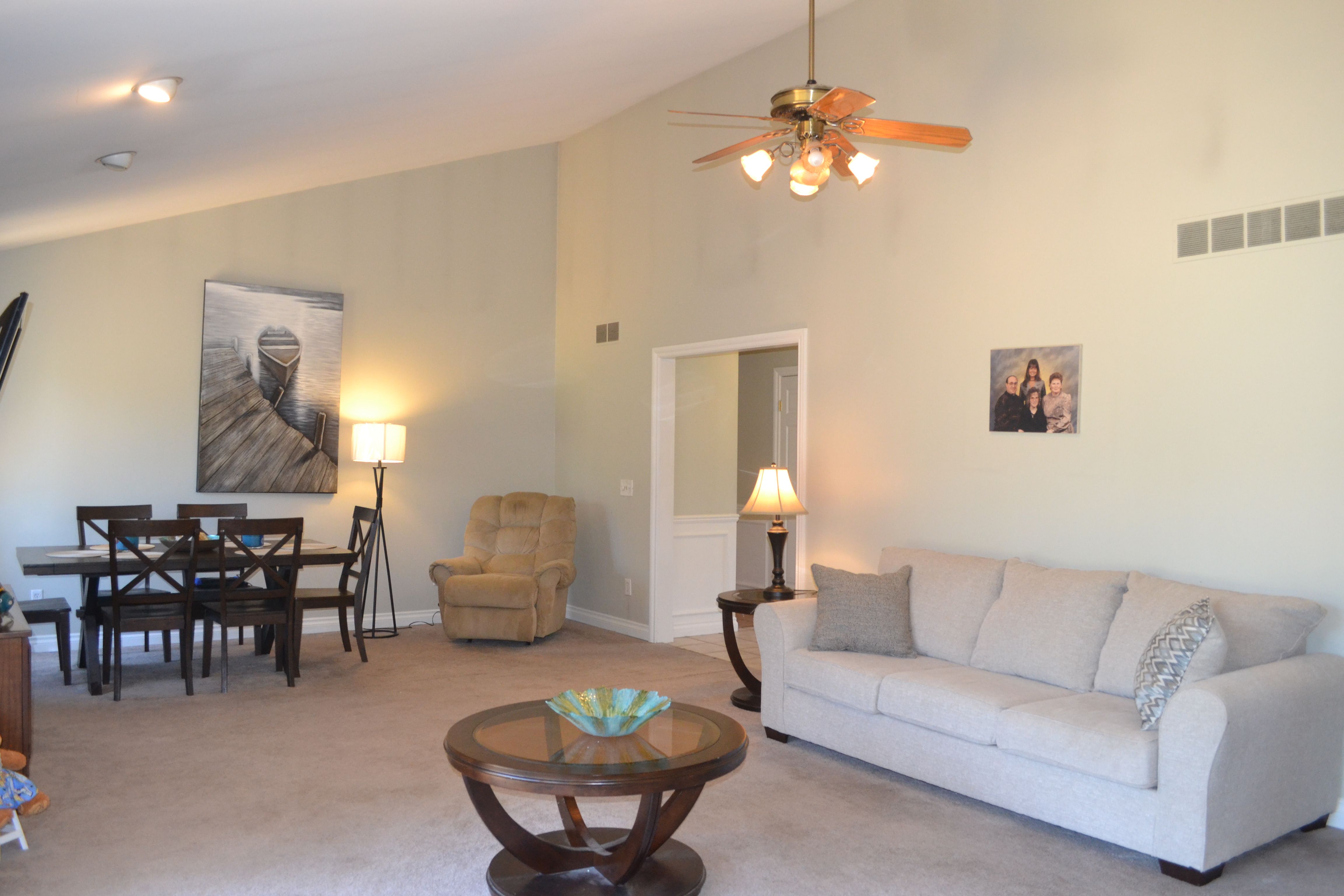 Photo 9 of 28 of 4560 LYNNE Lane house