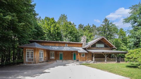 A home in Sturgis Twp