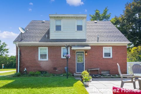 A home in Plainfield Twp