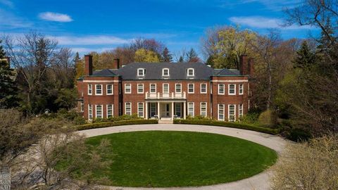 226 Provencal Road Grosse Pointe Farms City MI 48236