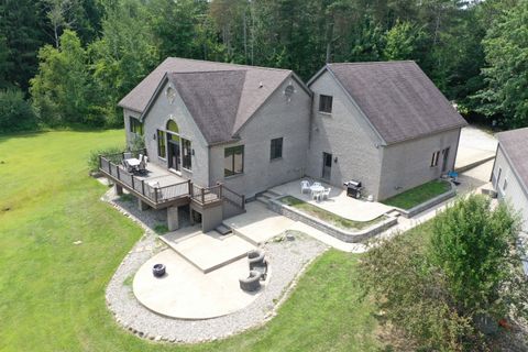 A home in Arcadia Twp