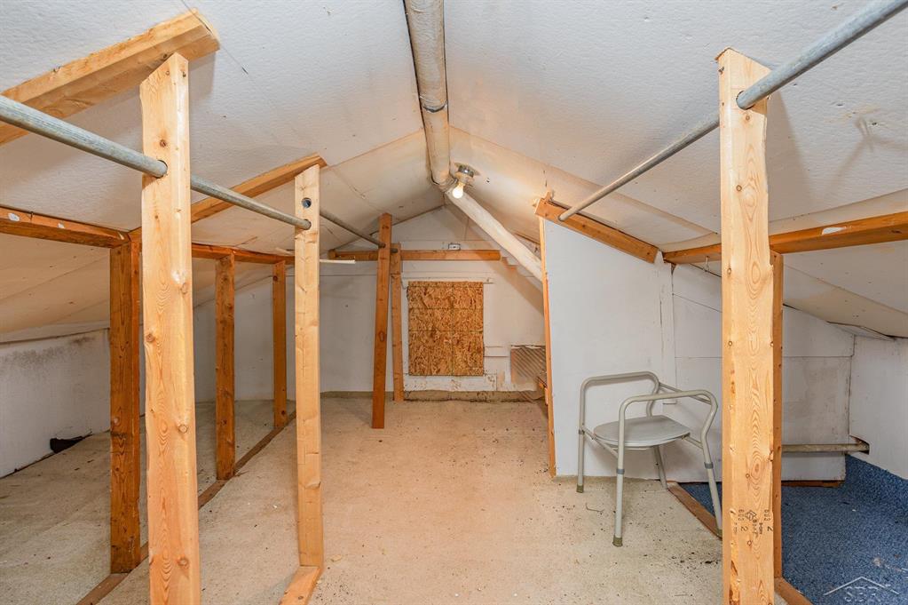 Vassar, Michigan 48768, United States, 3 Bedrooms Bedrooms, ,2 BathroomsBathrooms,Residential,Pending,15580