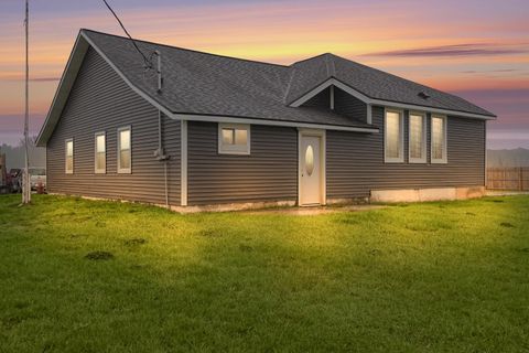 A home in Courtland Twp