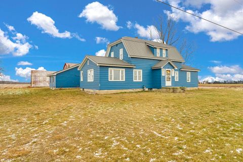 A home in Bridgehampton Twp