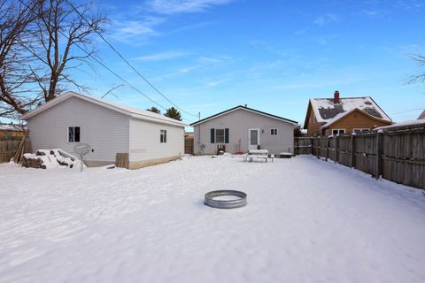 A home in Clam Lake Twp