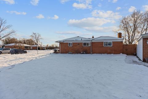 A home in Warren