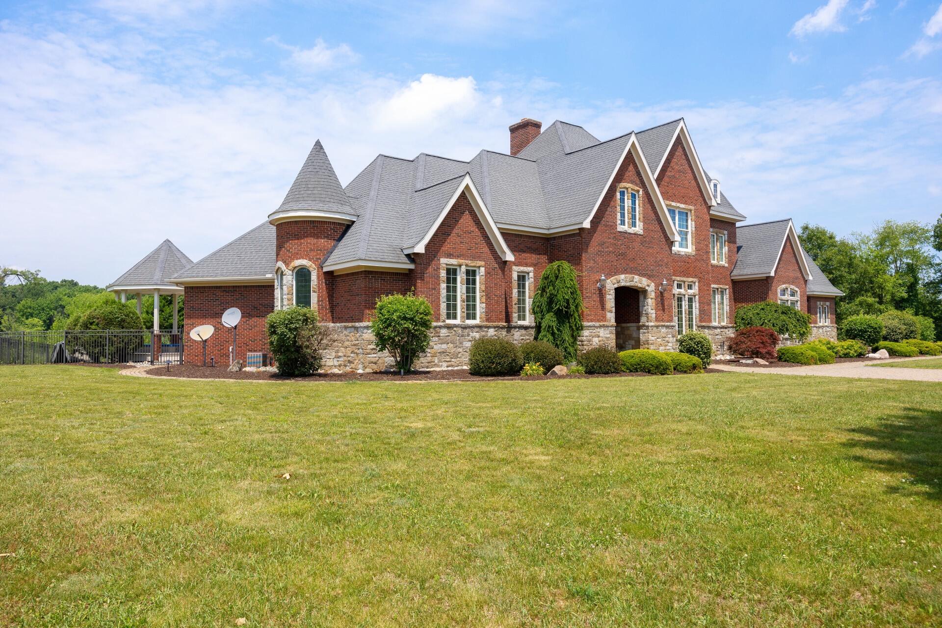 740 Greystone Drive
