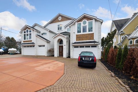 A home in Commerce Twp