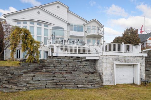 A home in Commerce Twp