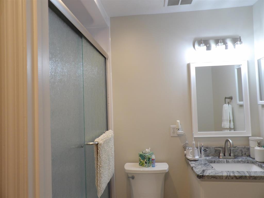 Photo 12 of 22 of 1246 Sunnyside Drive condo