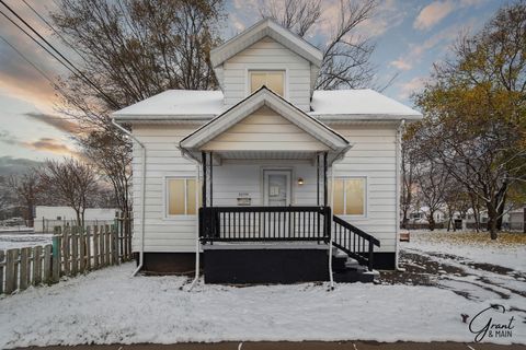 A home in Dearborn Heights