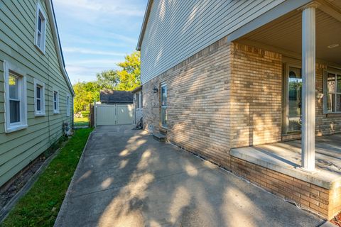 A home in Dearborn Heights