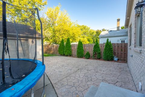 A home in Dearborn Heights