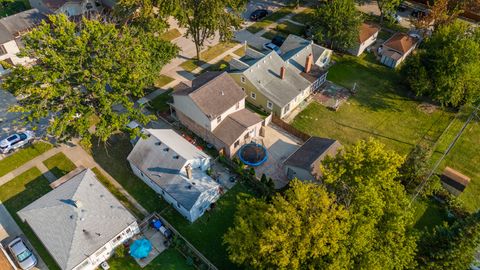 A home in Dearborn Heights