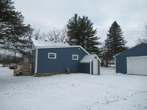 A home in Litchfield Twp