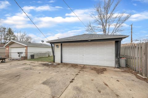 A home in Dearborn Heights