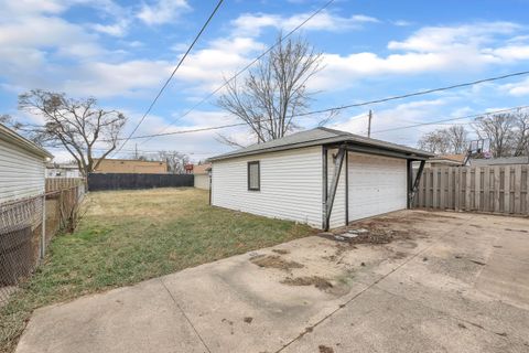 A home in Dearborn Heights