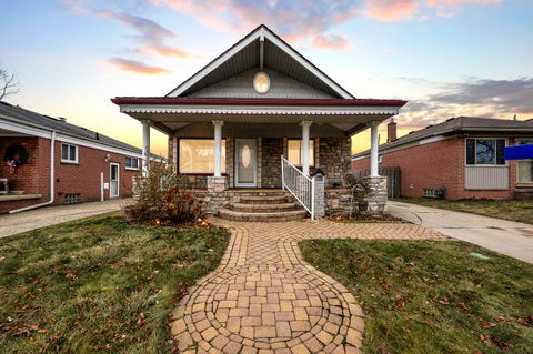 A home in Dearborn Heights