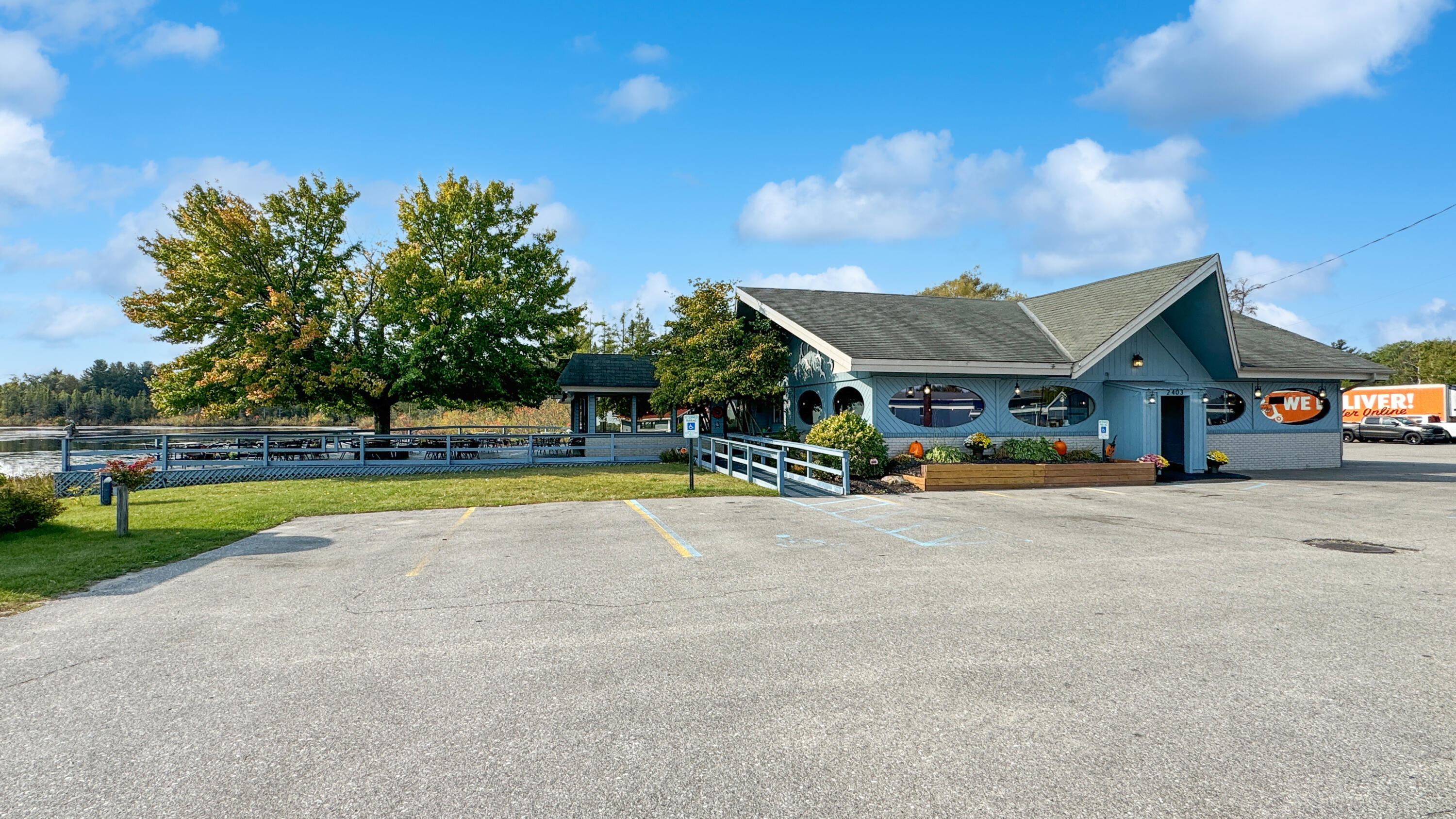 2403 Sunnyside Drive