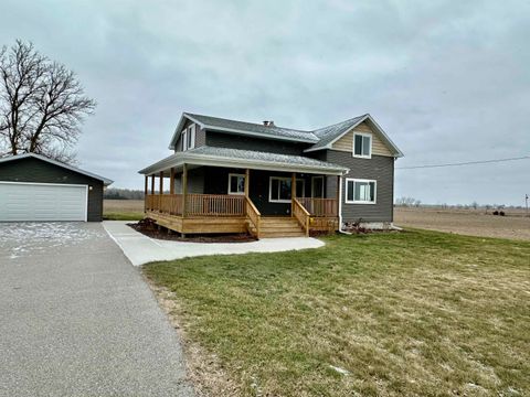 A home in Kawkawlin Twp