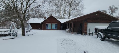 A home in Pokagon Twp