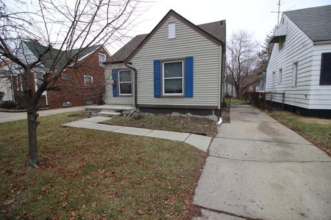 A home in Harper Woods