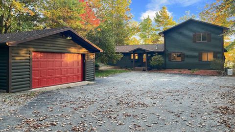 A home in Bear Lake Twp