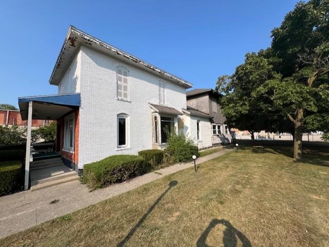 318 Woodworth Avenue