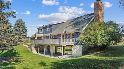 A home in Banks Twp