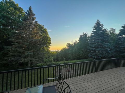 A home in Banks Twp