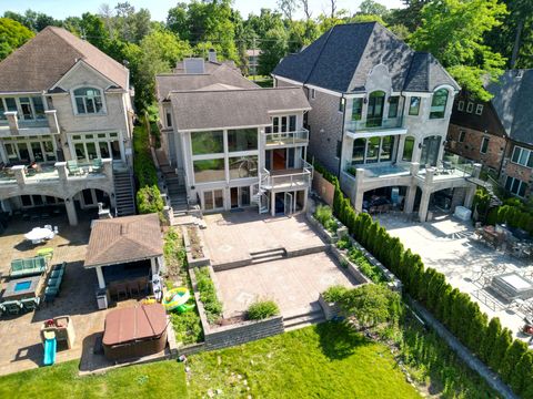 A home in West Bloomfield Twp