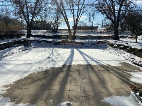 A home in Bloomfield Twp