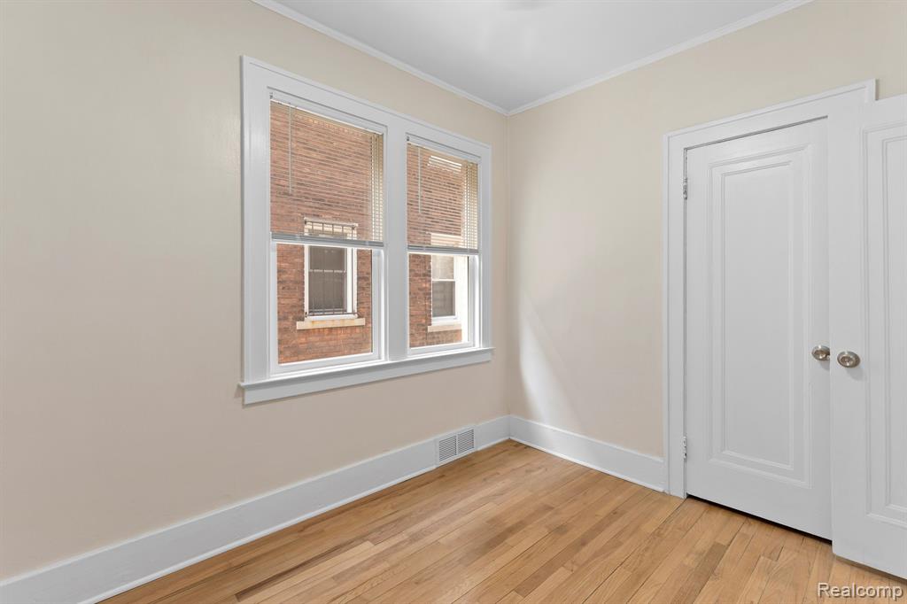 Detroit, Michigan 48206, United States, 3 Bedrooms Bedrooms, ,1 BathroomBathrooms,Residential,Active,91365