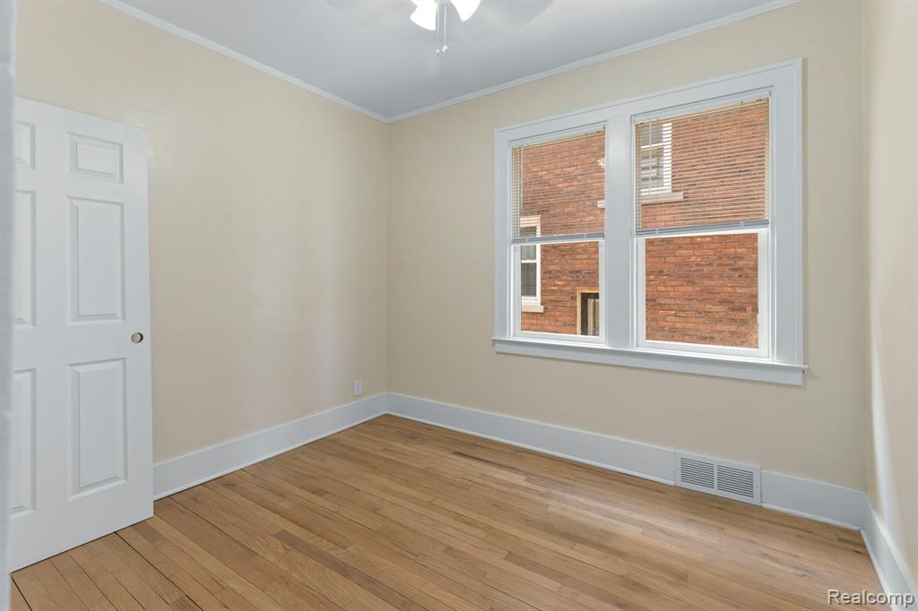 Detroit, Michigan 48206, United States, 3 Bedrooms Bedrooms, ,1 BathroomBathrooms,Residential,Active,91365