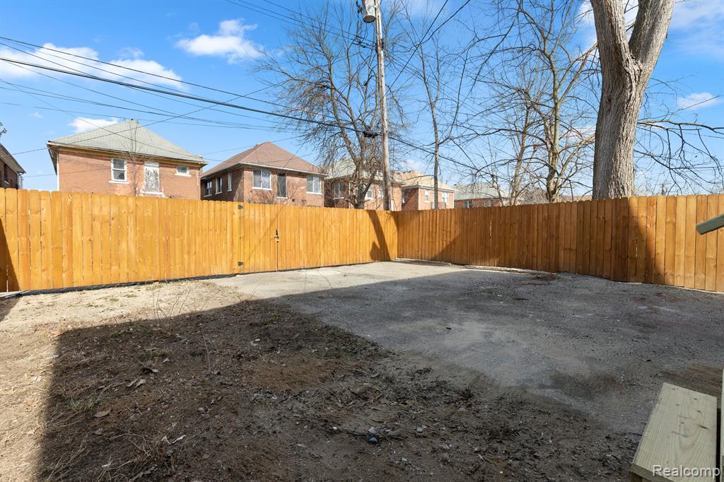 Detroit, Michigan 48206, United States, 3 Bedrooms Bedrooms, ,1 BathroomBathrooms,Residential,Active,91365