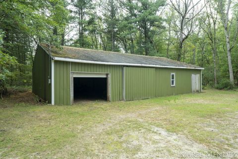 A home in Egelston Twp