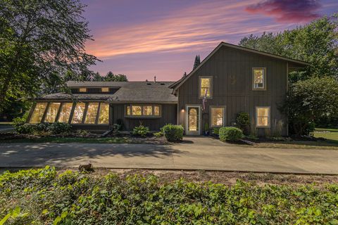 A home in South Haven Twp