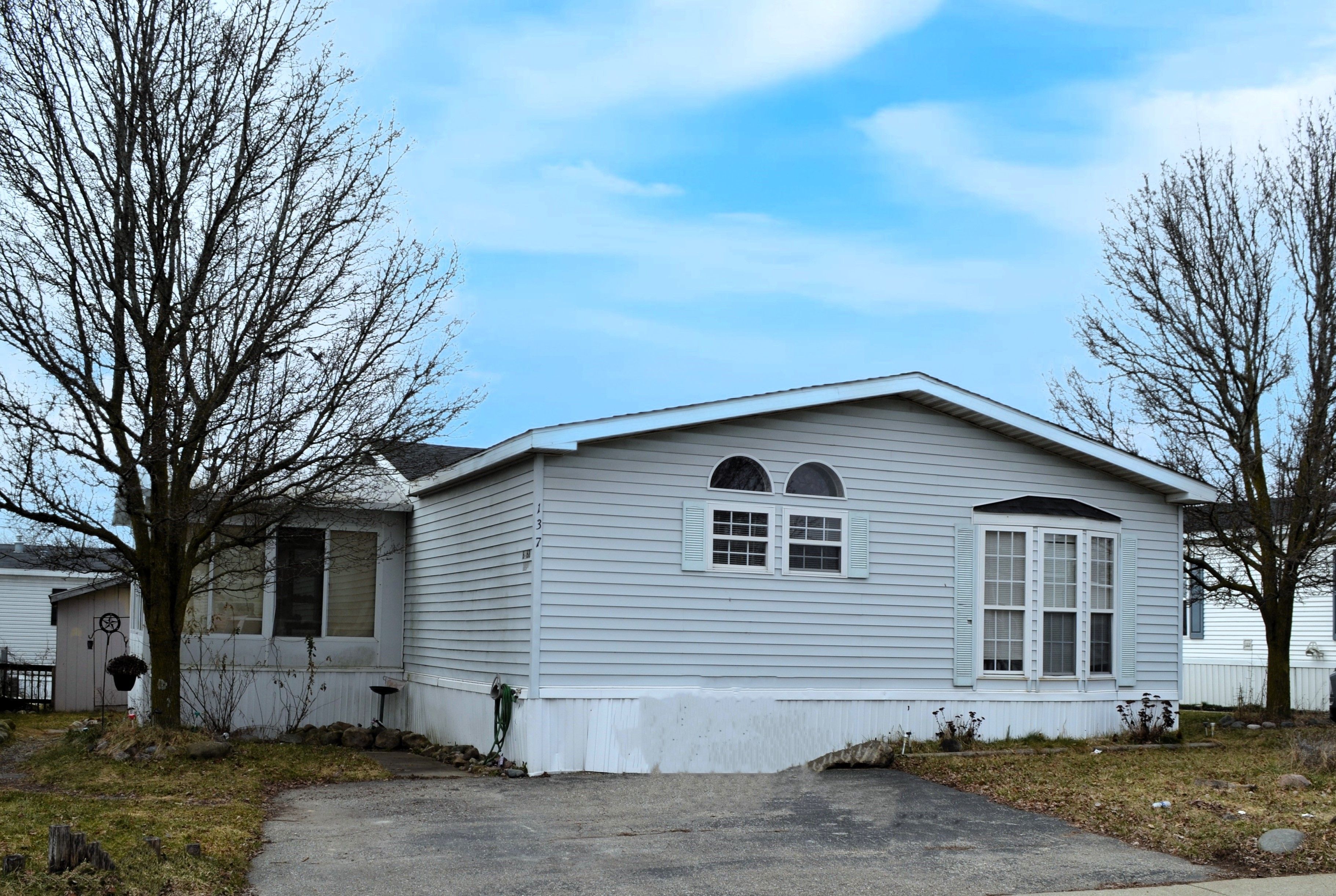 View Oakland Twp, MI 48371 mobile home