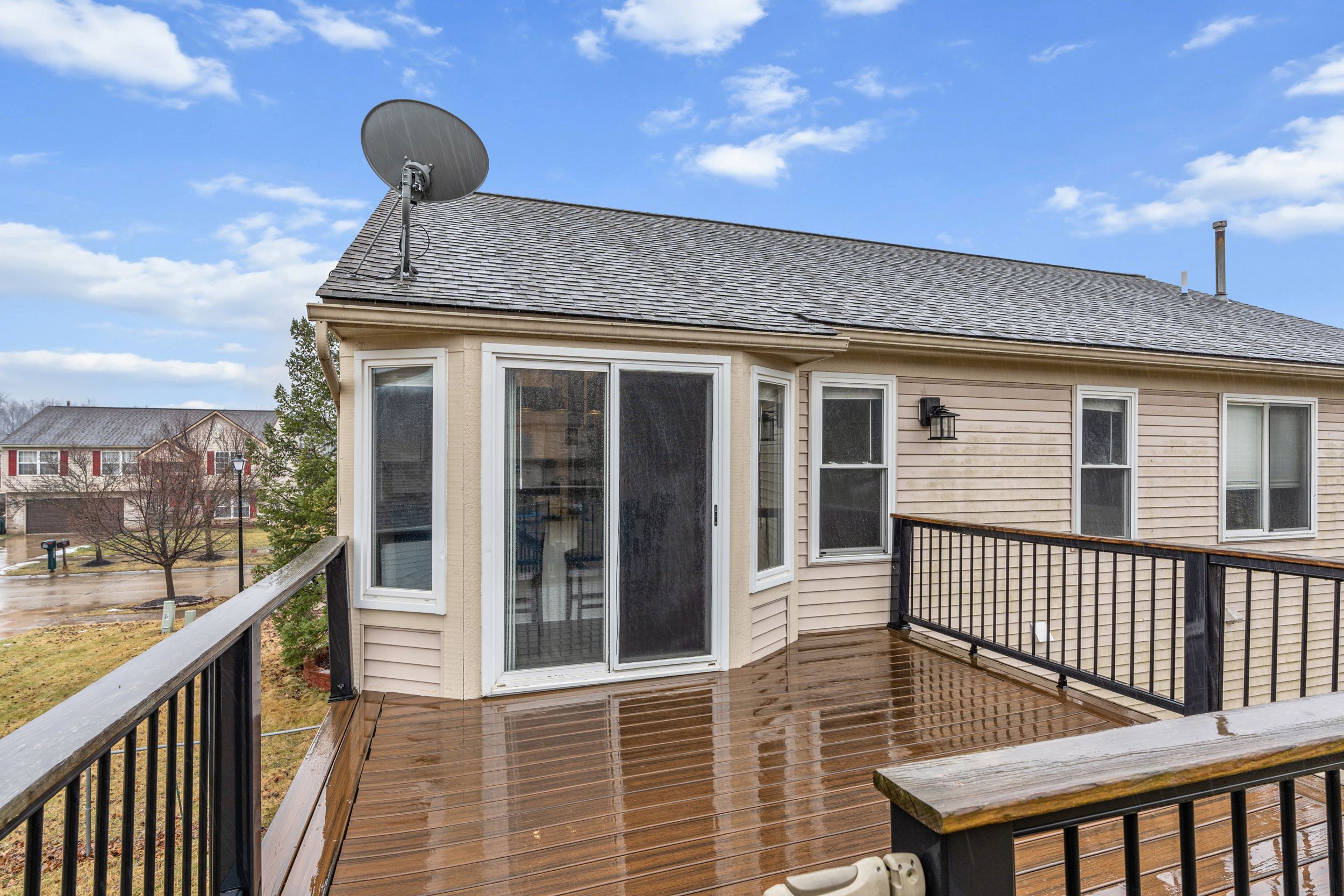 Romulus, Michigan 48174, United States, 4 Bedrooms Bedrooms, ,3 BathroomsBathrooms,Residential,Pending,10681