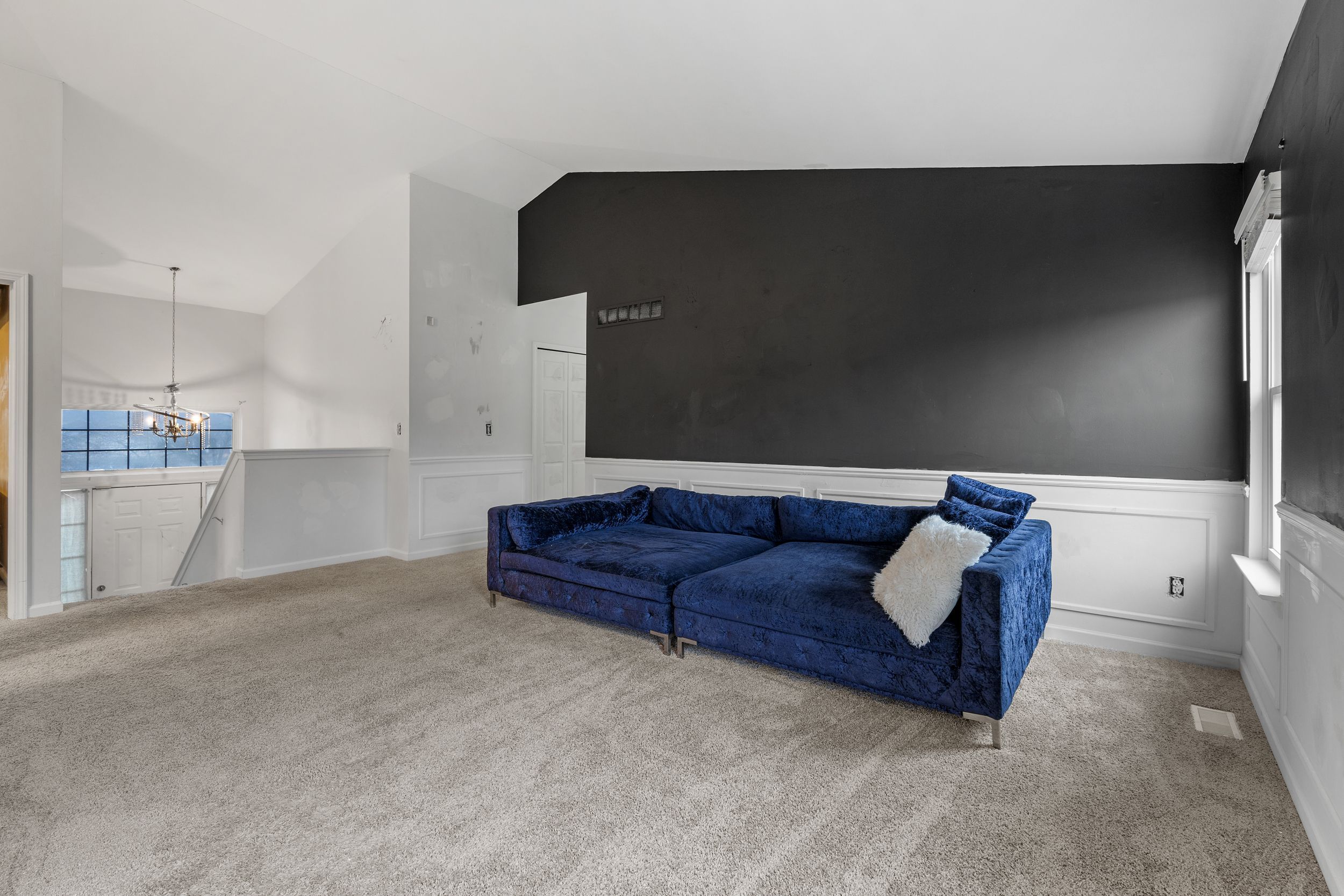 Romulus, Michigan 48174, United States, 4 Bedrooms Bedrooms, ,3 BathroomsBathrooms,Residential,Pending,10681