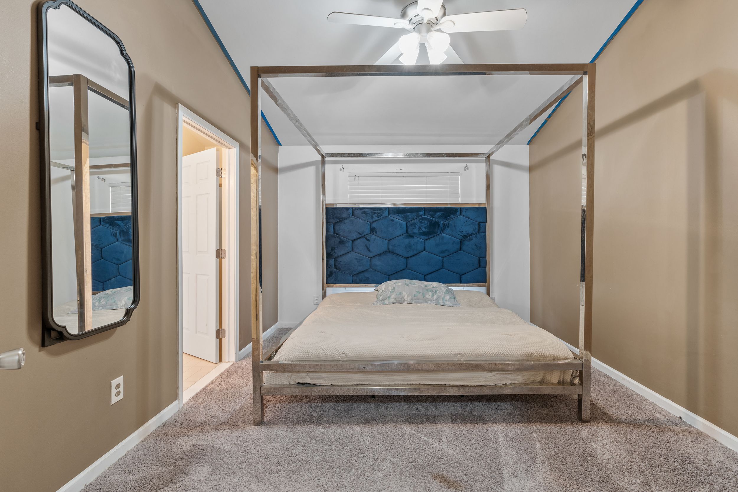 Romulus, Michigan 48174, United States, 4 Bedrooms Bedrooms, ,3 BathroomsBathrooms,Residential,Pending,10681