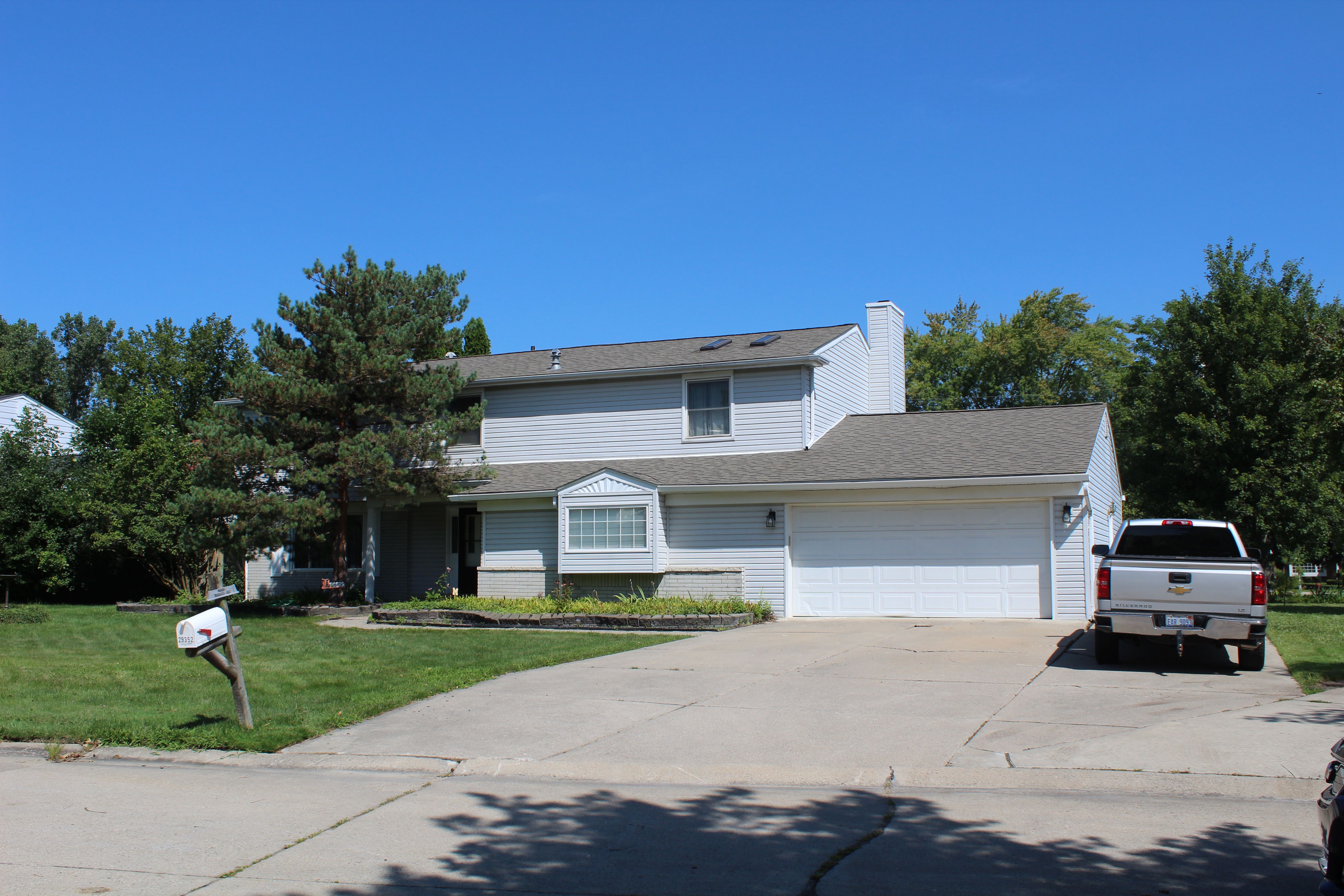 29352 MEDBURN Court