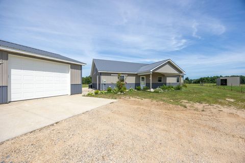 A home in Orient Twp