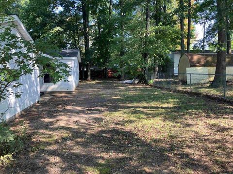 A home in Roscommon Twp