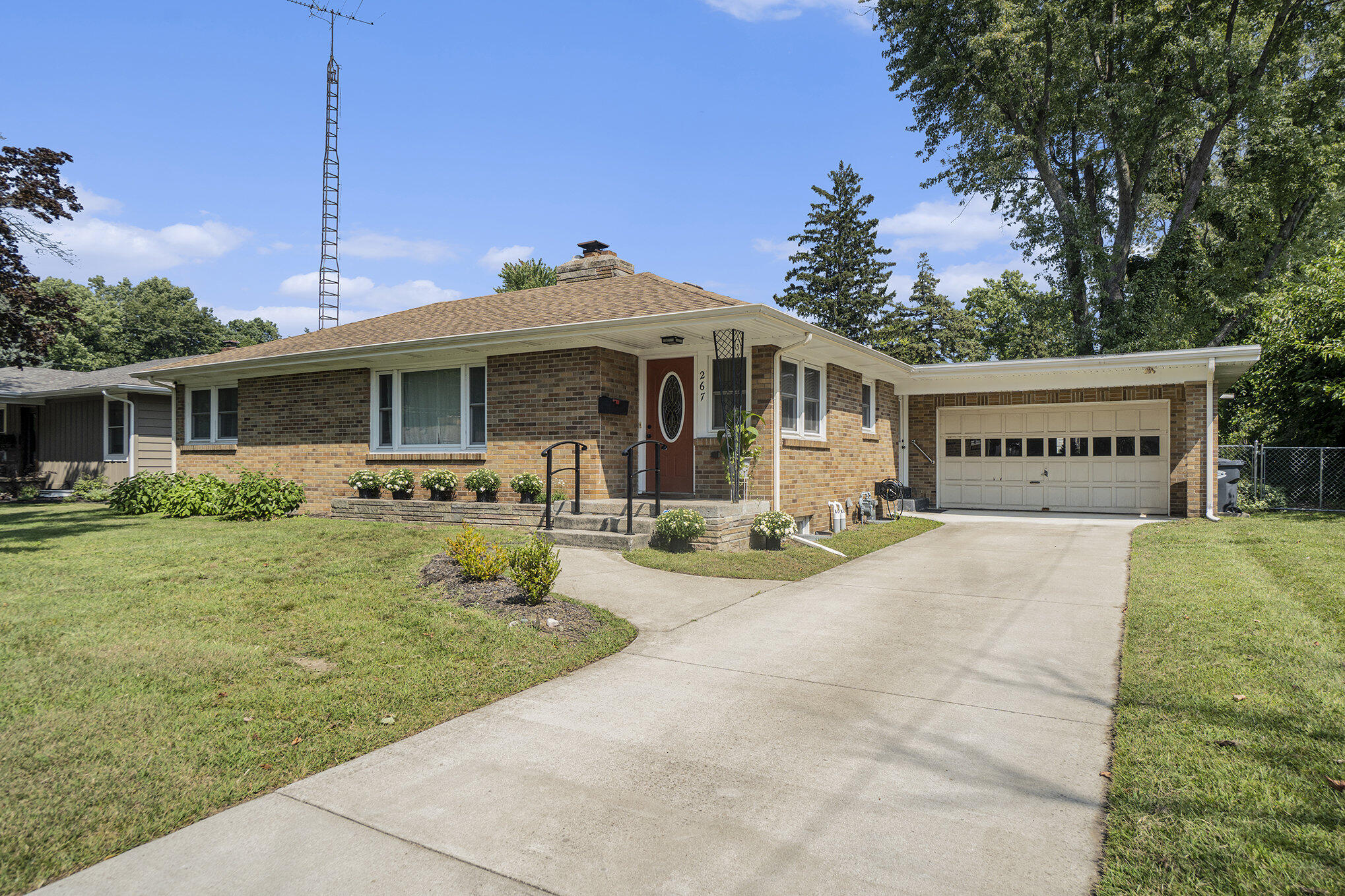 View South Haven, MI 49090 house