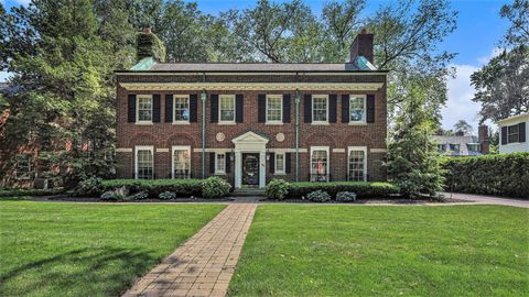 A home in Grosse Pointe Farms