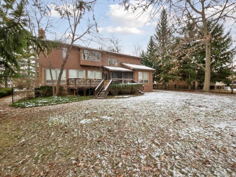 A home in West Bloomfield Twp