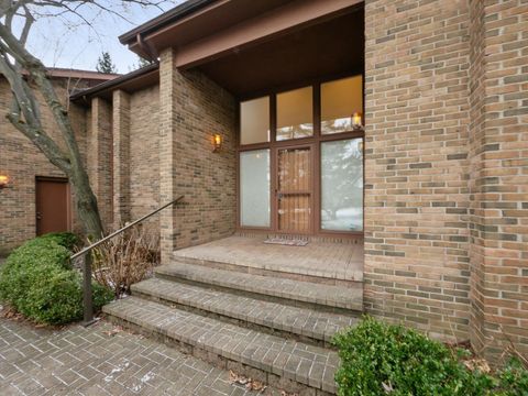 A home in West Bloomfield Twp