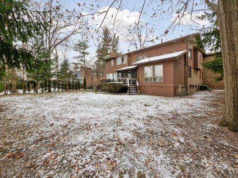 A home in West Bloomfield Twp